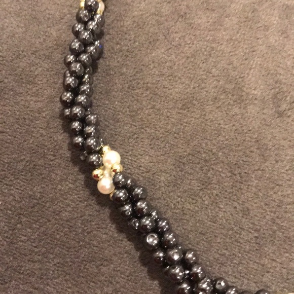 Beautiful beaded rope necklace with pearl accents - Picture 5 of 8